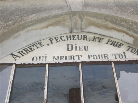 Le calvaire avant sa restauration