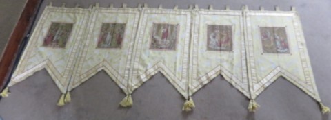 Les cinq mystères joyeux Les cinq mystères joyeux